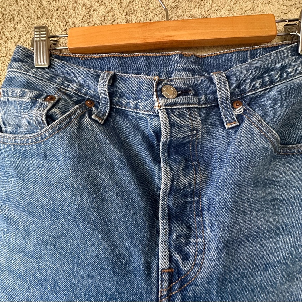 Levi's 501 Classic Blue Jean Shorts Jorts - Picture 3 of 11